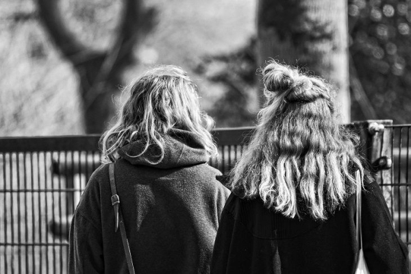 Седина волосы оккупирует? Не нужно красить «аммиаком» – даже дома можно решить проблему за 10 минут